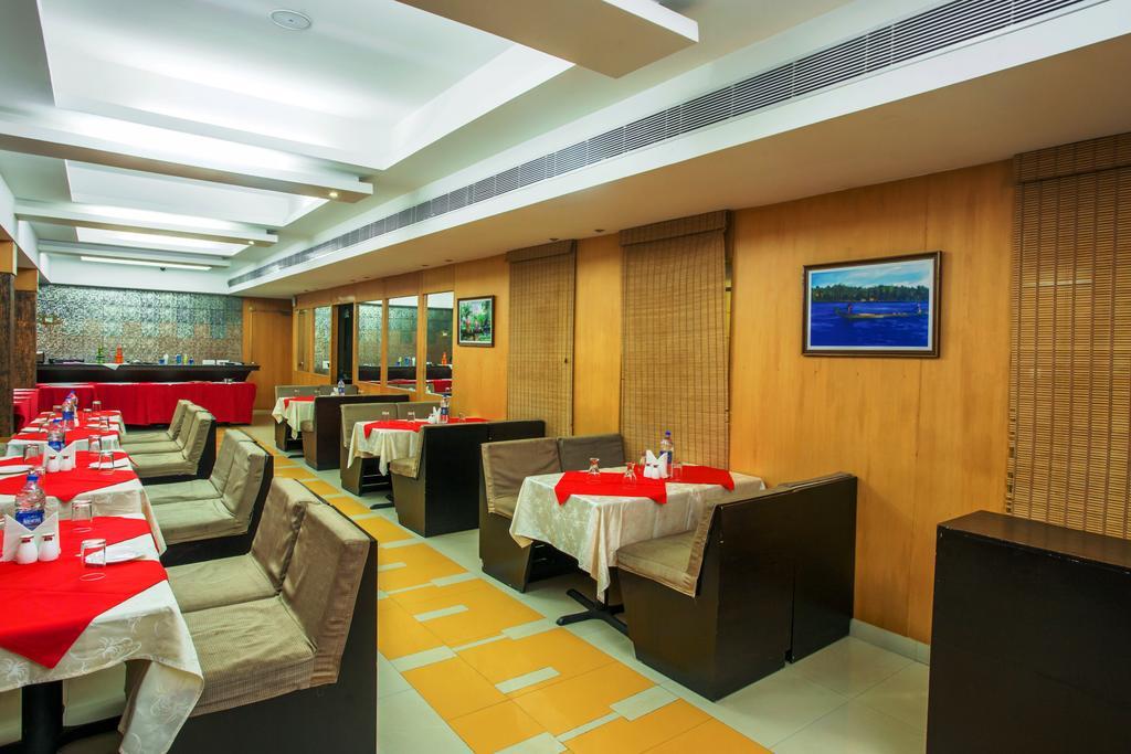 Pattom Royal Hotel Thiruvananthapuram Exterior photo