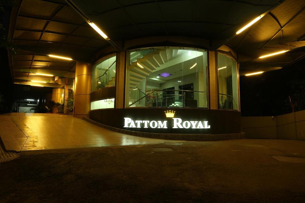Pattom Royal Hotel Thiruvananthapuram Exterior photo